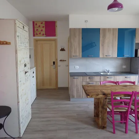 Altavalle Home, Bilocale Lime E Monolocale Pink Appartement Chiesa in Valmalenco